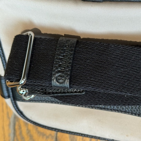 Lululemon Now and Always Crossbody - Picture 6 of 9